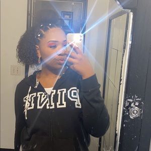 Meet your Posher, Kayla